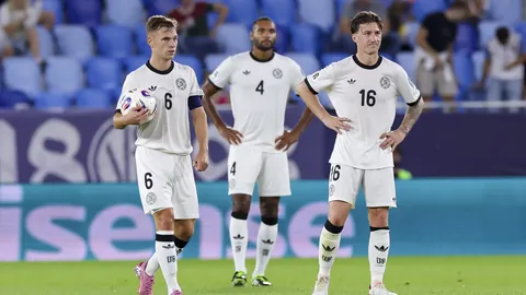 新加坡大满贯混双赛事，蒯曼林诗栋三线冲击冠军